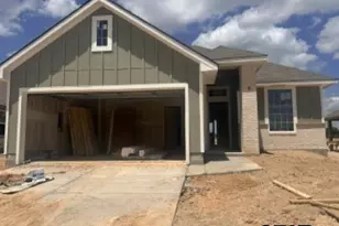 16033 Sir Barton Dr, Lindale, TX 75771 - Photo 1