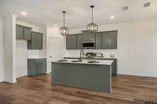 304 Driftwood Way, Whitehouse, TX 75791 - Photo 2