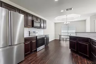 815 E Grande Ave, Tyler, TX 75703 - Photo 2
