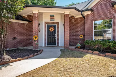 405 Husky Drive, Lindale, TX 75771 - Photo 2