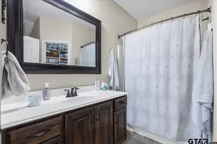 307 Msn Crst Cir, Lindale, TX 75771 - Photo 18
