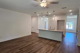 7023 Cottage Sq, Tyler, TX 75703 - Photo 4