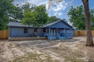 130 Hillcrest Dr, Palestine, TX 75801 - Photo 2
