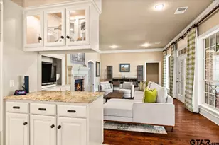 6805 Hollytree Cir, Tyler, TX 75703 - Photo 12