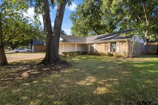 907 Peggy Dr, Whitehouse, TX 75791 - Photo 2