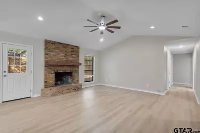 907 Peggy Dr., Whitehouse, TX 75791 - Photo 4