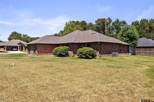 307 Bob White, Pittsburg, TX 75686 - Photo 4