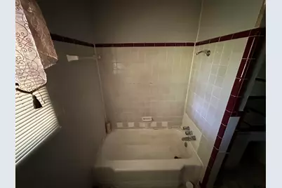 2100 Glenbrook Dr, Tyler, TX 75701 - Photo 22