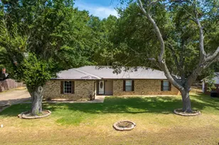 202 Fenton Rd, Longview, TX 75604 - Photo 2