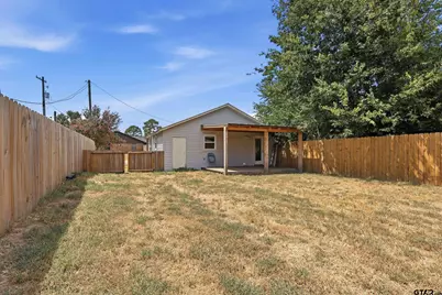 412 Gibson, Winnsboro, TX 75494 - Photo 8