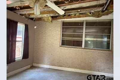 201 1/2 S Wofford St, Athens, TX 75751 - Photo 8