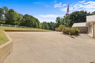 829 An County Road 403, Palestine, TX 75803 - Photo 32