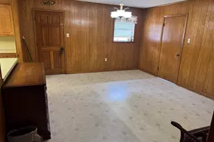 239 W Ayers St, Frankston, TX 75763 - Photo 12