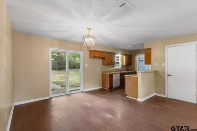 10204 Rolling Pines, Tyler, TX 75707 - Photo 12