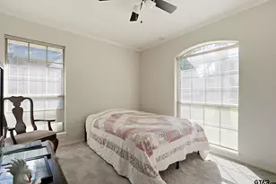 3309 Storey Lake Dr, Tyler, TX 75707 - Photo 18