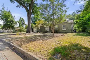1738 Sampson Dr, Tyler, TX 75701 - Photo 2