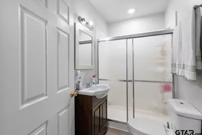 402 E Barrett, Tyler, TX 75702 - Photo 16