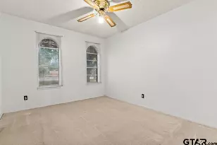 2975 Lynn Dr, Longview, TX 75604 - Photo 4
