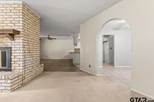 2975 Lynn Dr, Longview, TX 75604 - Photo 6