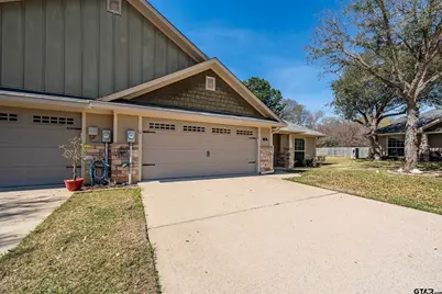 421 W Cumberland #205, Tyler, TX 75703 - Photo 2