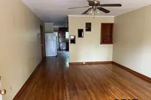 330 W Charnwood St, Tyler, TX 75701 - Photo 2