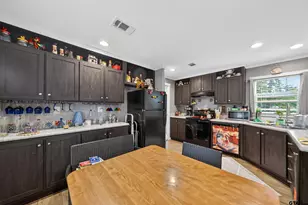 118 Knotty Pine Dr, Chandler, TX 75758 - Photo 10