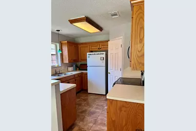 502 Park Place, Marshall, TX 75672 - Photo 20