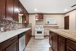 2210 An County Rd 385, Palestine, TX 75801 - Photo 8