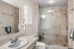 109 Old Barn Cir, Holly Lake Ranch, TX 75765 - Photo 16