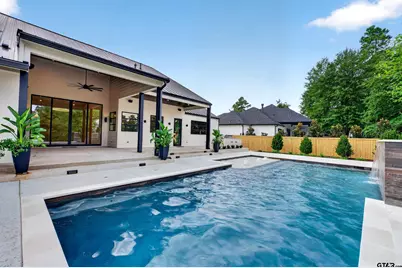 7607 Lakeside Ln, Tyler, TX 75703 - Photo 2
