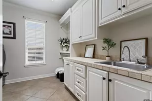 8387 Castleton Way, Tyler, TX 75703 - Photo 12