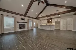 601 Corrigan Trails Blvd, Lindale, TX 75771 - Photo 4