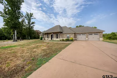 601 Corrigan Trails Blvd, Lindale, TX 75771 - Photo 2
