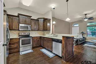 507 Virginia Ct, Whitehouse, TX 75791 - Photo 6