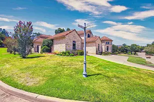 7105 Walden Dr, Tyler, TX 75703 - Photo 2