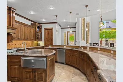 7105 Walden Dr, Tyler, TX 75703 - Photo 14