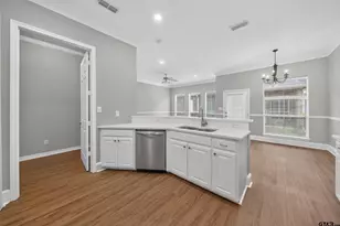 2322 Homestead Ln, Tyler, TX 75701 - Photo 10