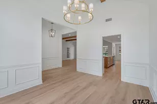 701 Kingswood Dr, Tyler, TX 75703 - Photo 6