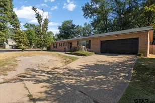 1827 Sybil Ln, Tyler, TX 75703 - Photo 2