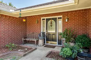 310 Linda Ln, Lindale, TX 75771 - Photo 2