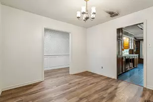 823 Bama Ln, Tyler, TX 75701 - Photo 8