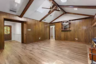 823 Bama Ln, Tyler, TX 75701 - Photo 4