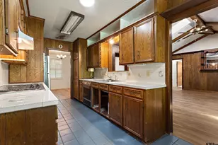 823 Bama Ln, Tyler, TX 75701 - Photo 12