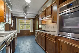 823 Bama Ln, Tyler, TX 75701 - Photo 10