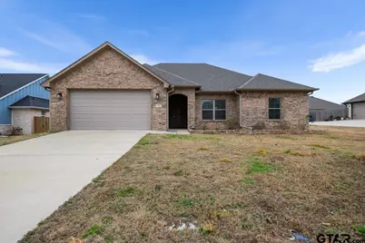 114 Rose Row, Winona, TX 75792 - Photo 1