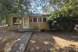 813 Sycamore St, Mineola, TX 75773 - Photo 1