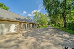 402 Moccasin Trail, Kilgore, TX 75662 - Photo 30