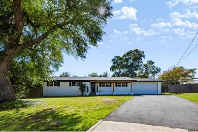 3211 Fernwood Dr, Tyler, TX 75701 - Photo 1