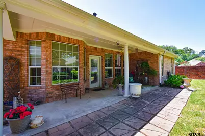 1923 Hollyglen, Tyler, TX 75703 - Photo 28