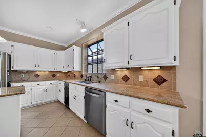 504 Hyde Park Dr, Tyler, TX 75701 - Photo 10